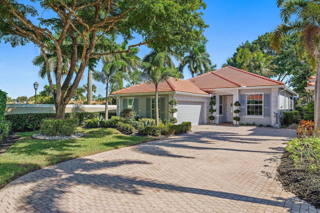 Photo 3 — 8384 Heritage Club Dr, West Palm Beach, FL 33412