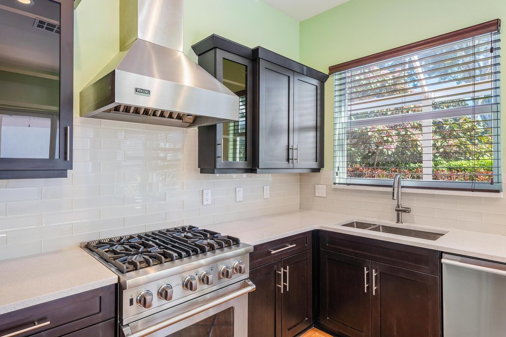 Photo 8 — 8384 Heritage Club Dr, West Palm Beach, FL 33412