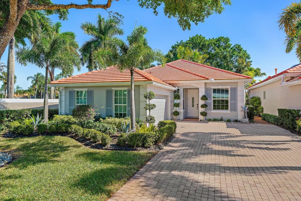 Photo 1 — 8384 Heritage Club Dr, West Palm Beach, FL 33412