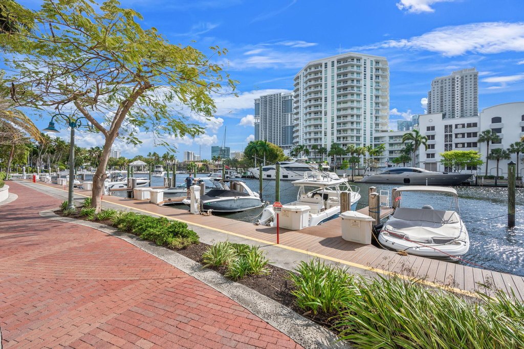 Photo 19 — 610 W Las Olas Blvd Unit 1613N, Fort Lauderdale, FL 33312