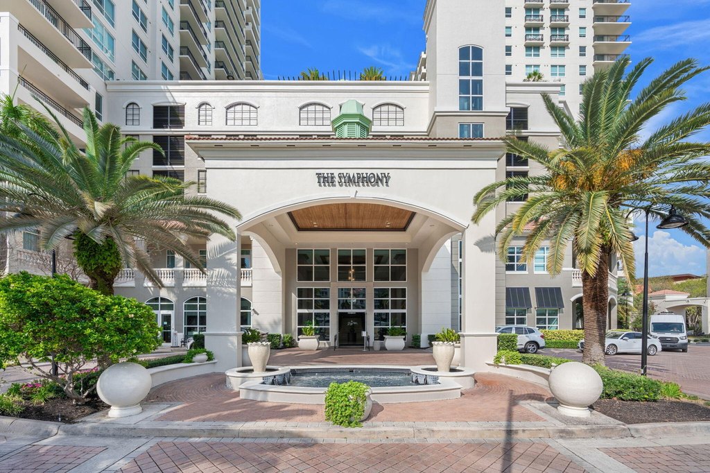 Photo 2 — 610 W Las Olas Blvd Unit 1613N, Fort Lauderdale, FL 33312