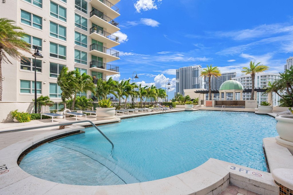 Photo 39 — 610 W Las Olas Blvd Unit 1613N, Fort Lauderdale, FL 33312