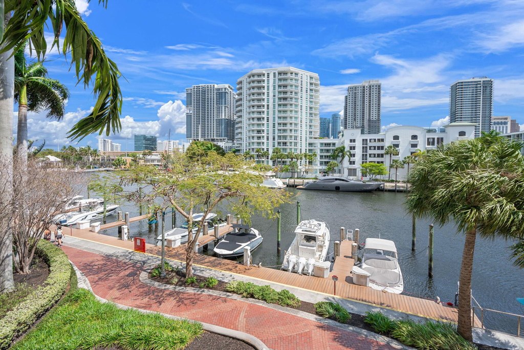 Photo 18 — 610 W Las Olas Blvd Unit 1613N, Fort Lauderdale, FL 33312