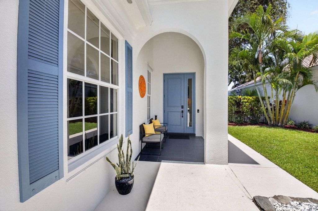 Photo 5 — 4690 Hammock Cir, Delray Beach, FL 33445