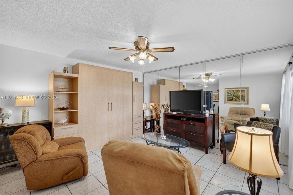 Photo 6 — 16901 NE 13th Ave Apt 210, Miami, FL 33162
