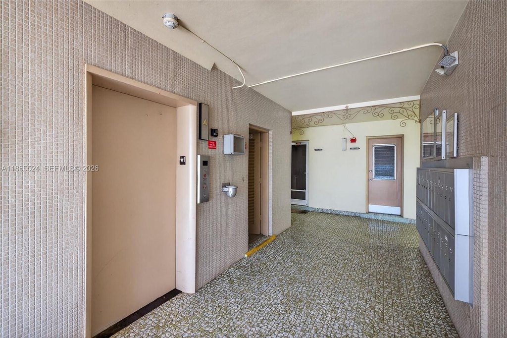Photo 23 — 16901 NE 13th Ave Apt 210, Miami, FL 33162