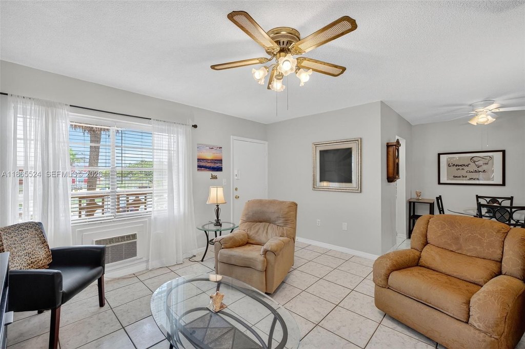 Photo 5 — 16901 NE 13th Ave Apt 210, Miami, FL 33162