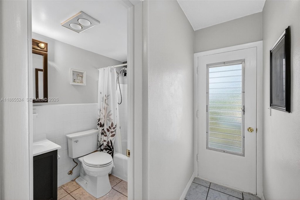 Photo 34 — 16901 NE 13th Ave Apt 210, Miami, FL 33162