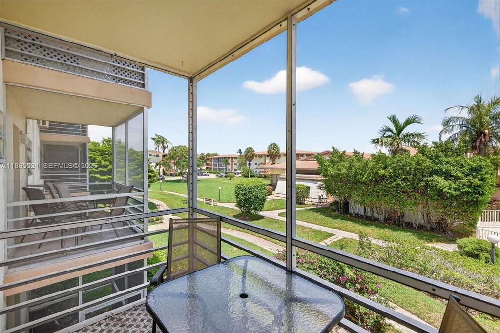 Photo 19 — 16901 NE 13th Ave Apt 210, Miami, FL 33162