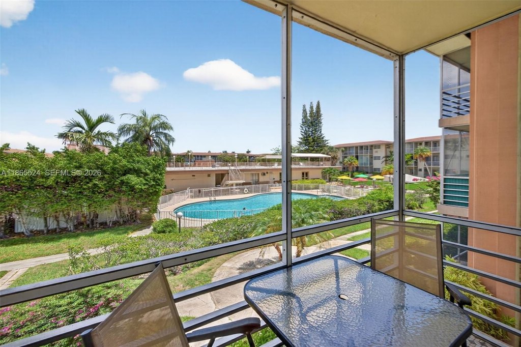 Photo 18 — 16901 NE 13th Ave Apt 210, Miami, FL 33162