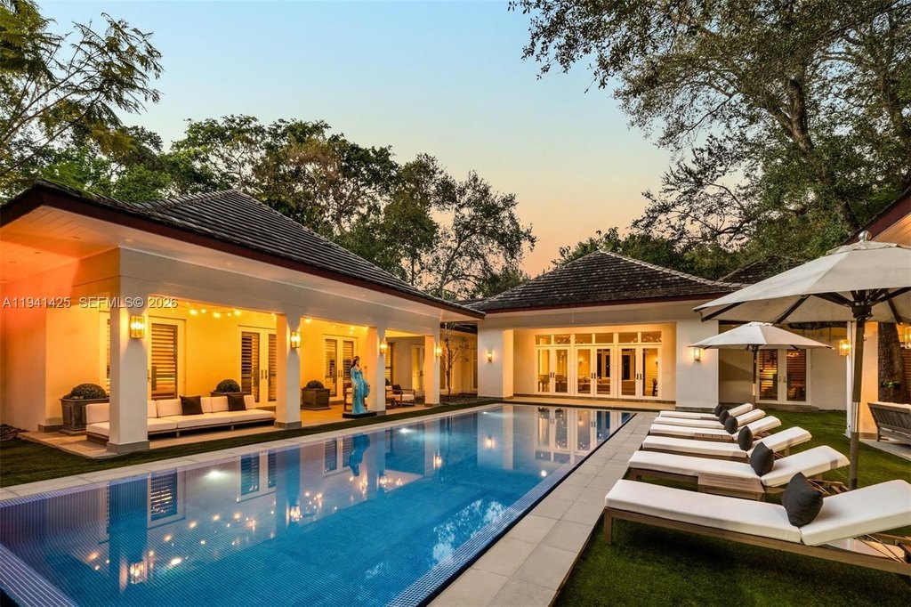 Photo 34 — 4100 Kiaora St, Miami, FL 33133
