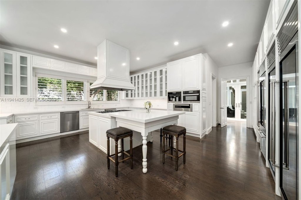 Photo 12 — 4100 Kiaora St, Miami, FL 33133