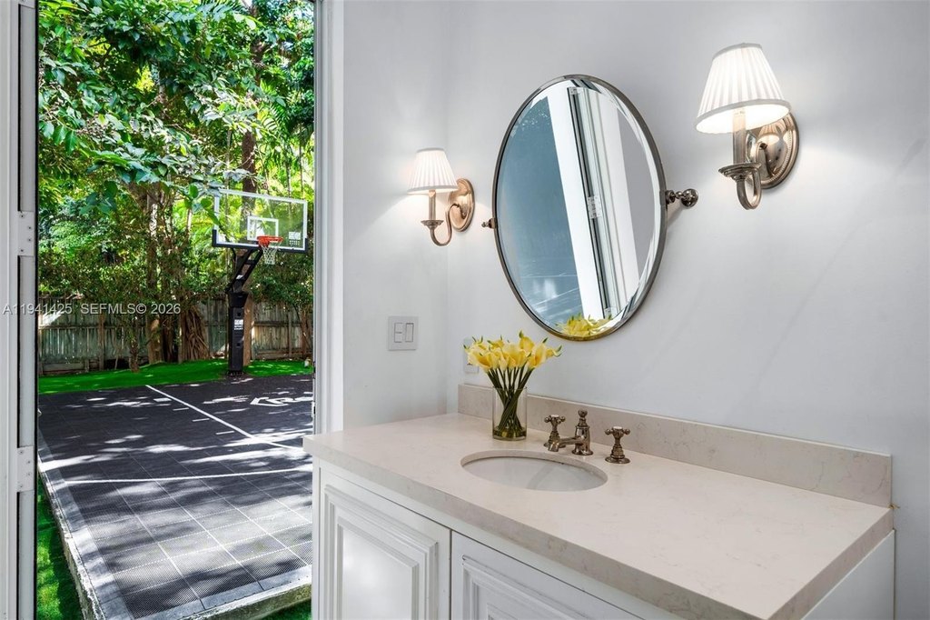 Photo 22 — 4100 Kiaora St, Miami, FL 33133