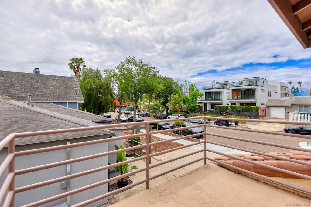 Photo 11 — 4083 Sequoia St, San Diego, CA 92109