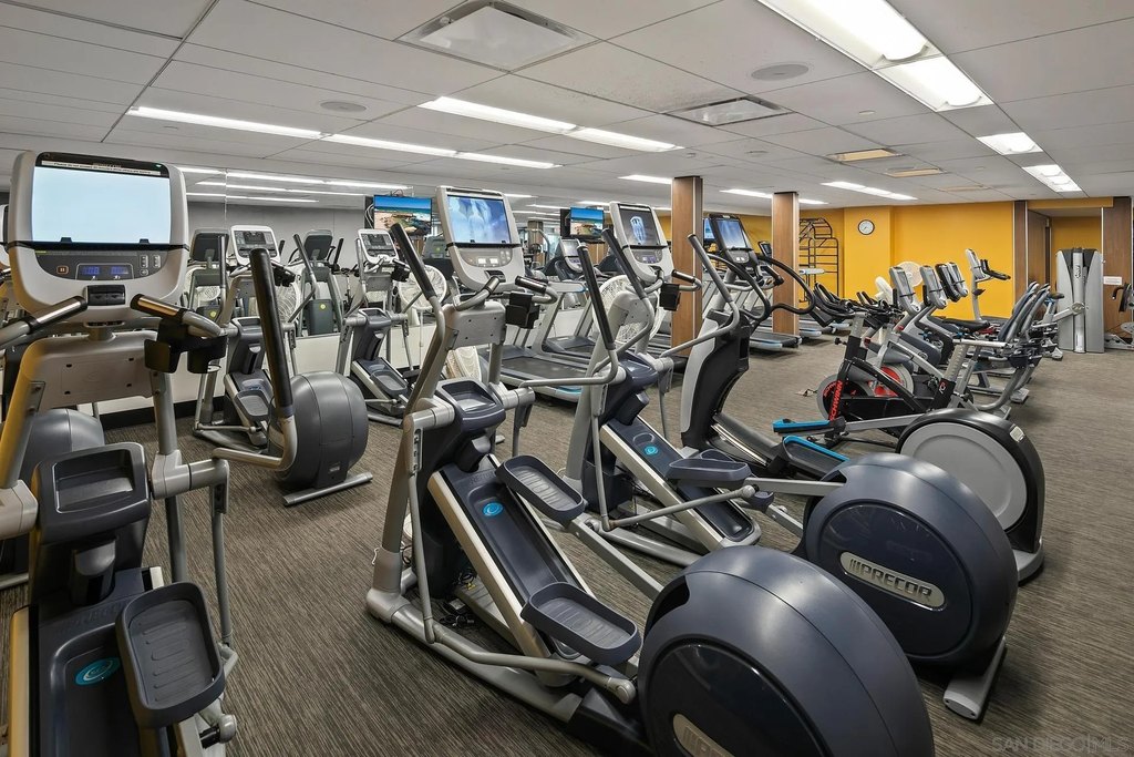Photo 11 — 1710 Avenida Del Mundo Unit 209, Coronado, CA 92118